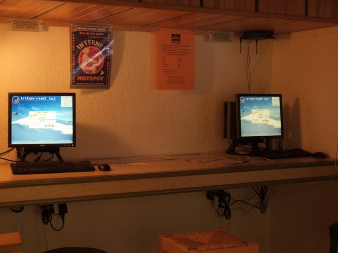 Bornes Internet de l'Office du Tourisme du Grand-Bornand-Village